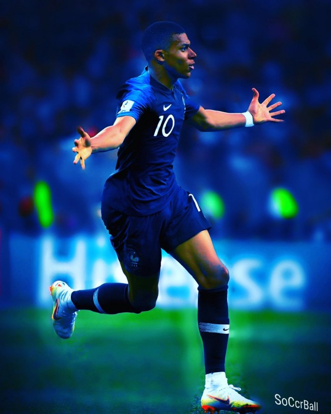 下载蜂鸟电竞比分APP，看王者荣耀KPL季后赛