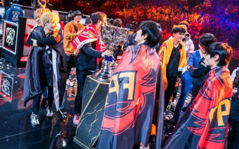 在2025年Starladder Major布达佩斯比赛中，技术问题导致比赛延迟